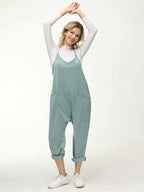 Jumpsuit til kvinder med smalle stropper og rummeligt snit