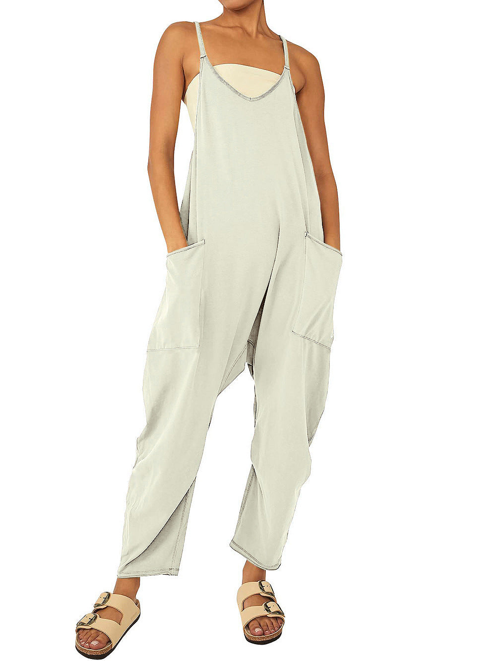 Jumpsuit til kvinder med brede stropper og vide ben