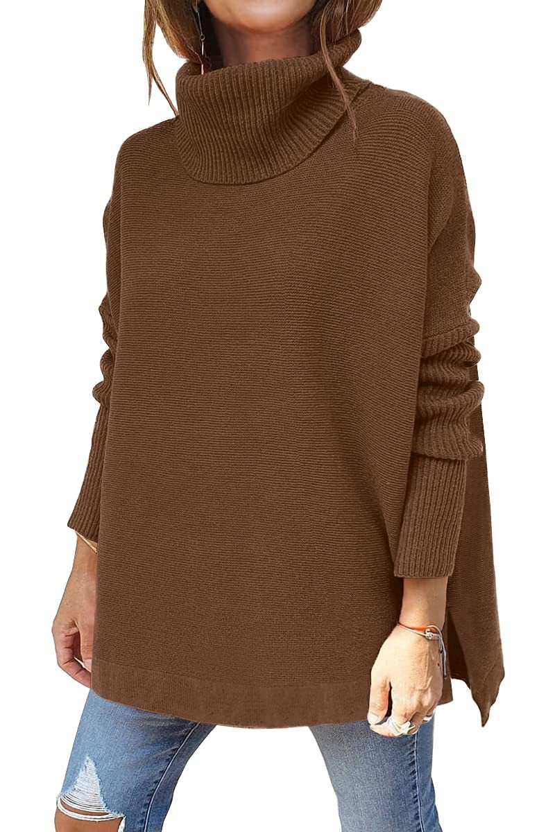 Oversized rullekravepullover til kvinder med sideslids - Brun