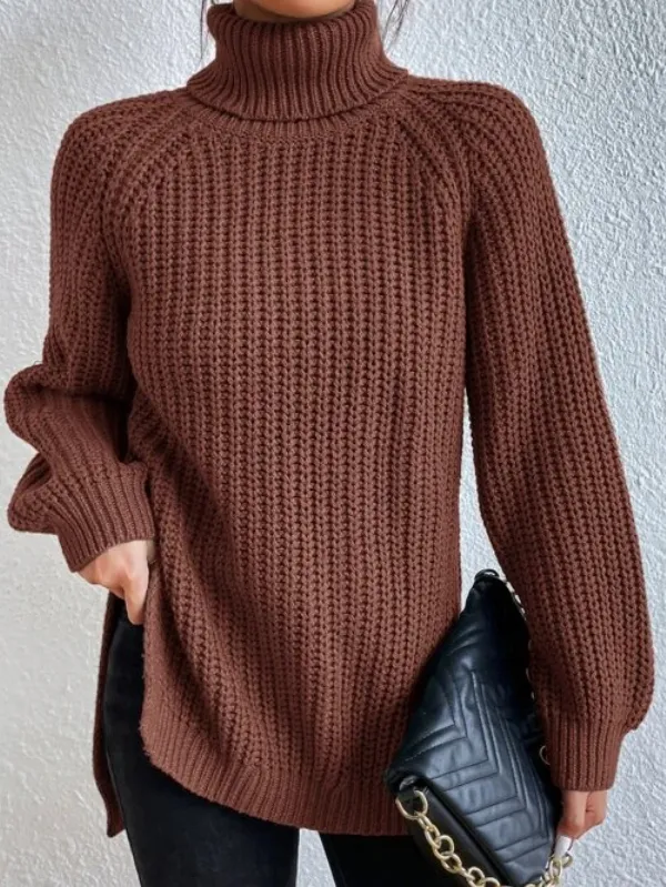 Ribstrikket pullover til kvinder med høj hals og slids - Brun